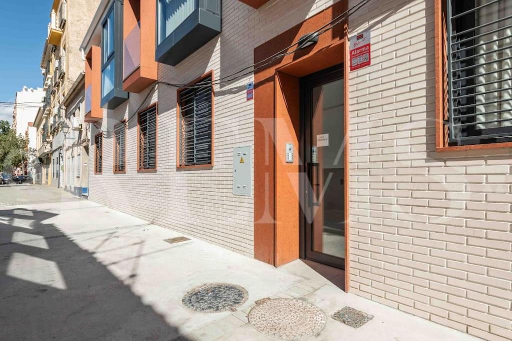 Fresh & Stylish Apartment With Parking By Rems Málaga Exteriör bild